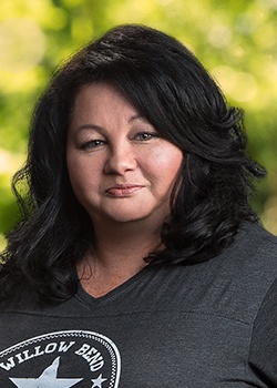 Dental insurance coordinator Amie